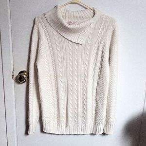 Grenier Women's long sleeves knitted sweater. WHITE, SIZE US MEDIUM